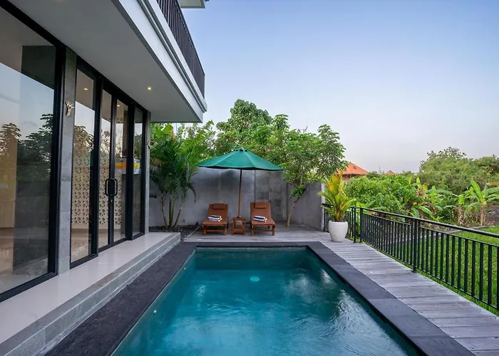Tropical Two Bedroom Pool With Views Vakantiehuis Tanah Lot
