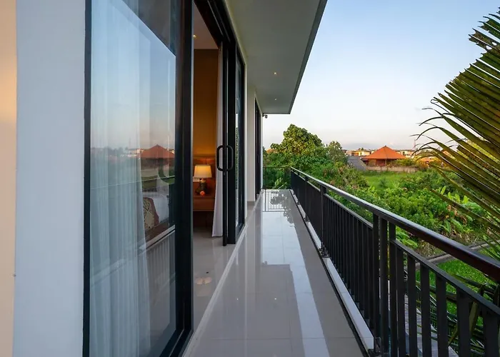Tropical Two Bedroom Pool With Views Vakantiehuis