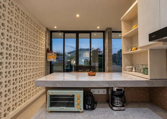 Vakantiehuis Tropical Two Bedroom Pool With Views Tanah Lot