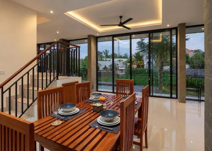 Tropical Two Bedroom Pool With Views
