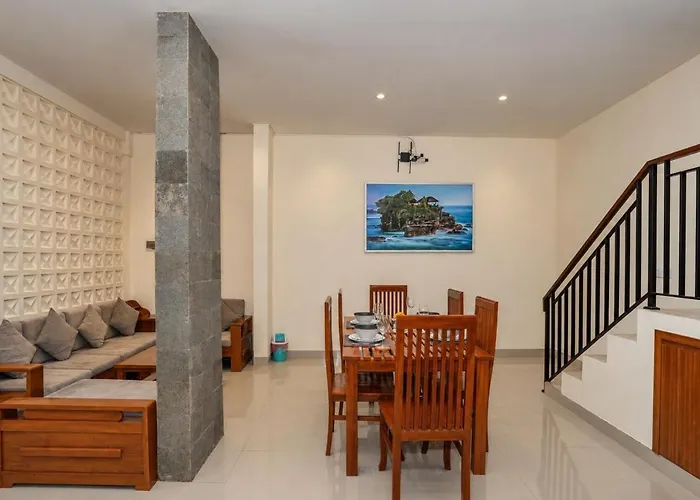 Tropical Two Bedroom Pool With Views